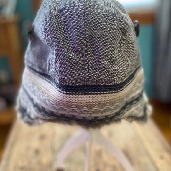 Duluth Trading Co. Winter Trapper Hat - Medium NTW - Picture 6 of 7